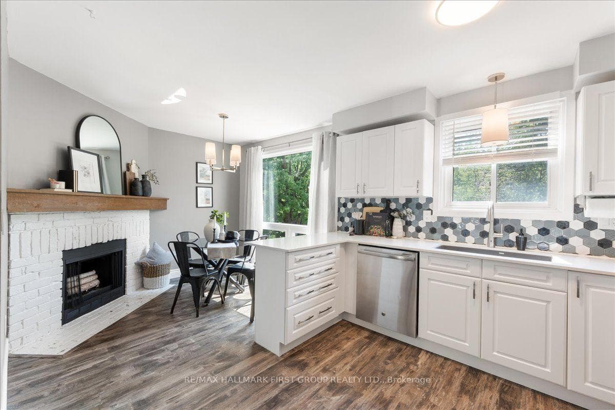 134 Londonderry Street photo 13
