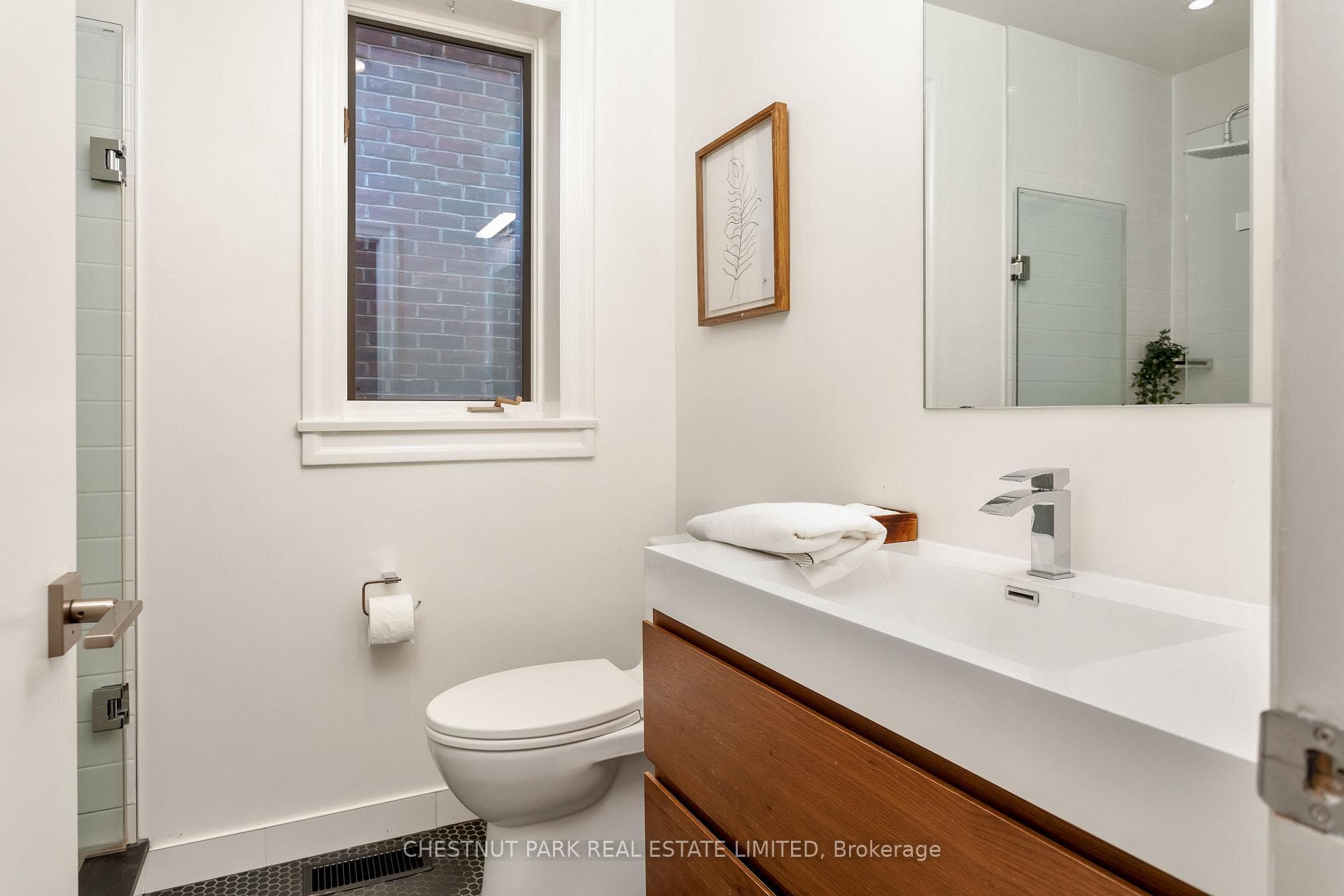 428 Montrose Avenue photo 20