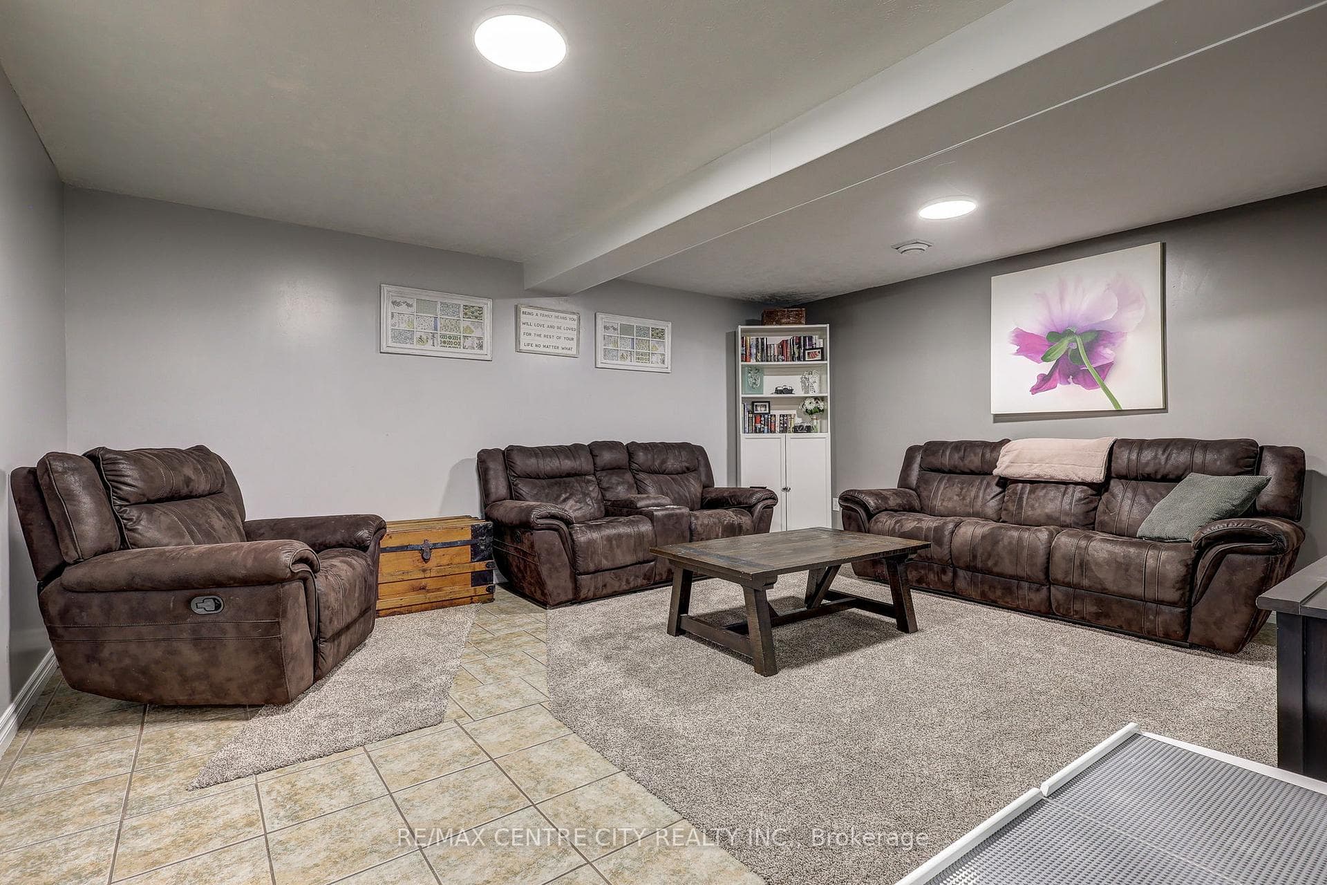 11680 Springfield Road photo 19
