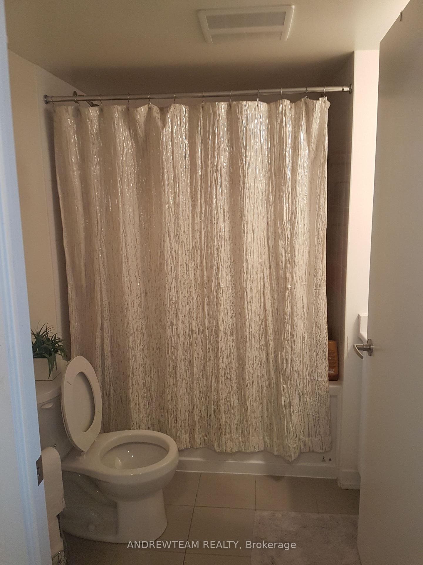 816 Lansdowne Avenue Unit 620 photo 8