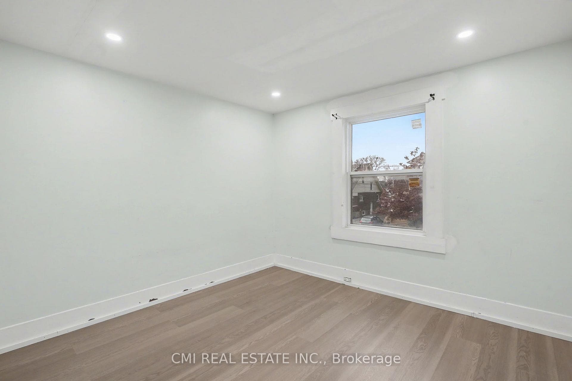 4824 Fourth Avenue photo 23