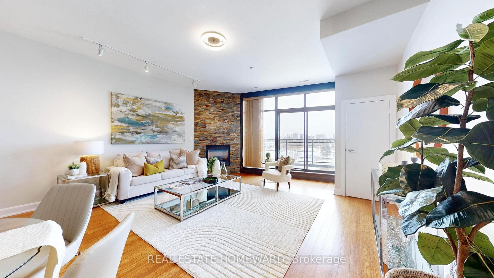 160 Fallingbrook Road Unit 304 photo 7