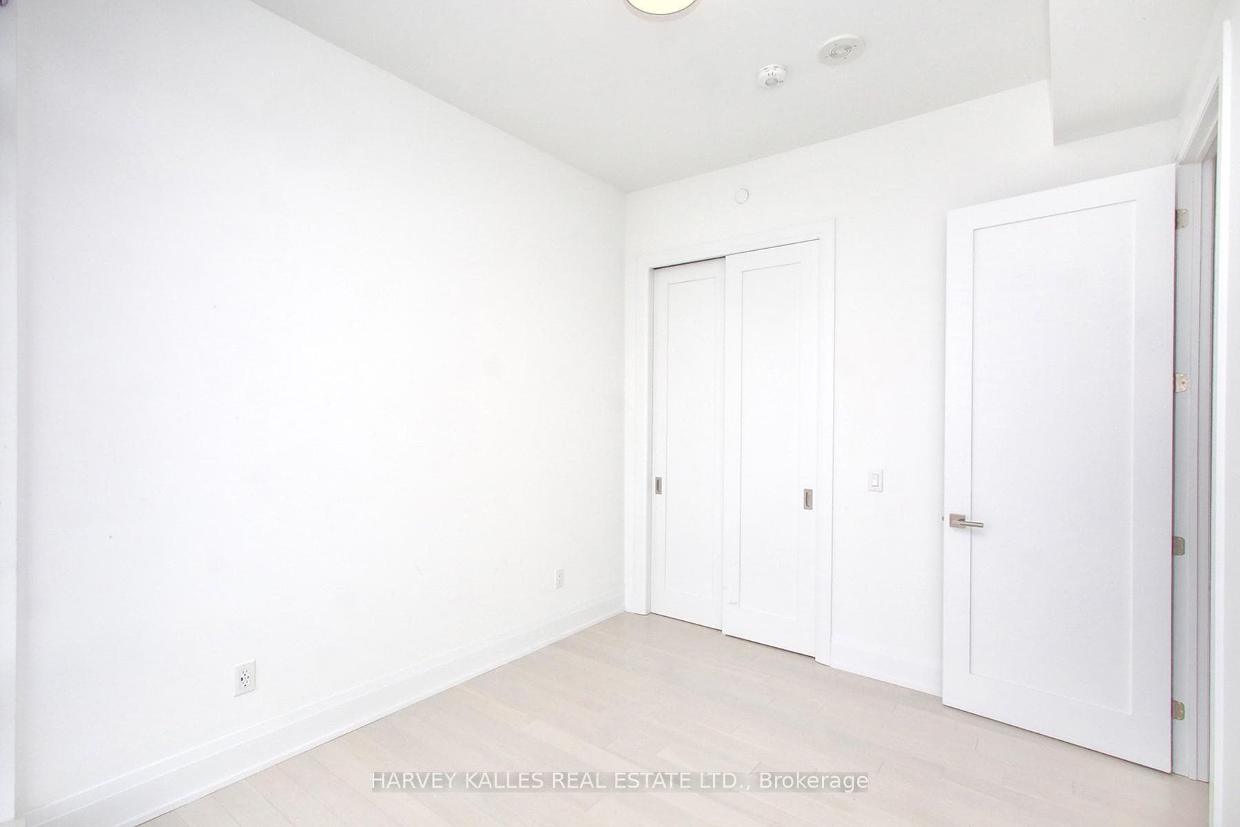 470 Front Street Unit 3405 photo 32