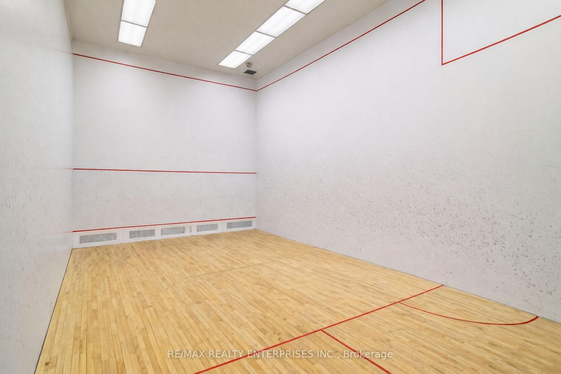 135 Hillcrest Avenue Unit 309 photo 24