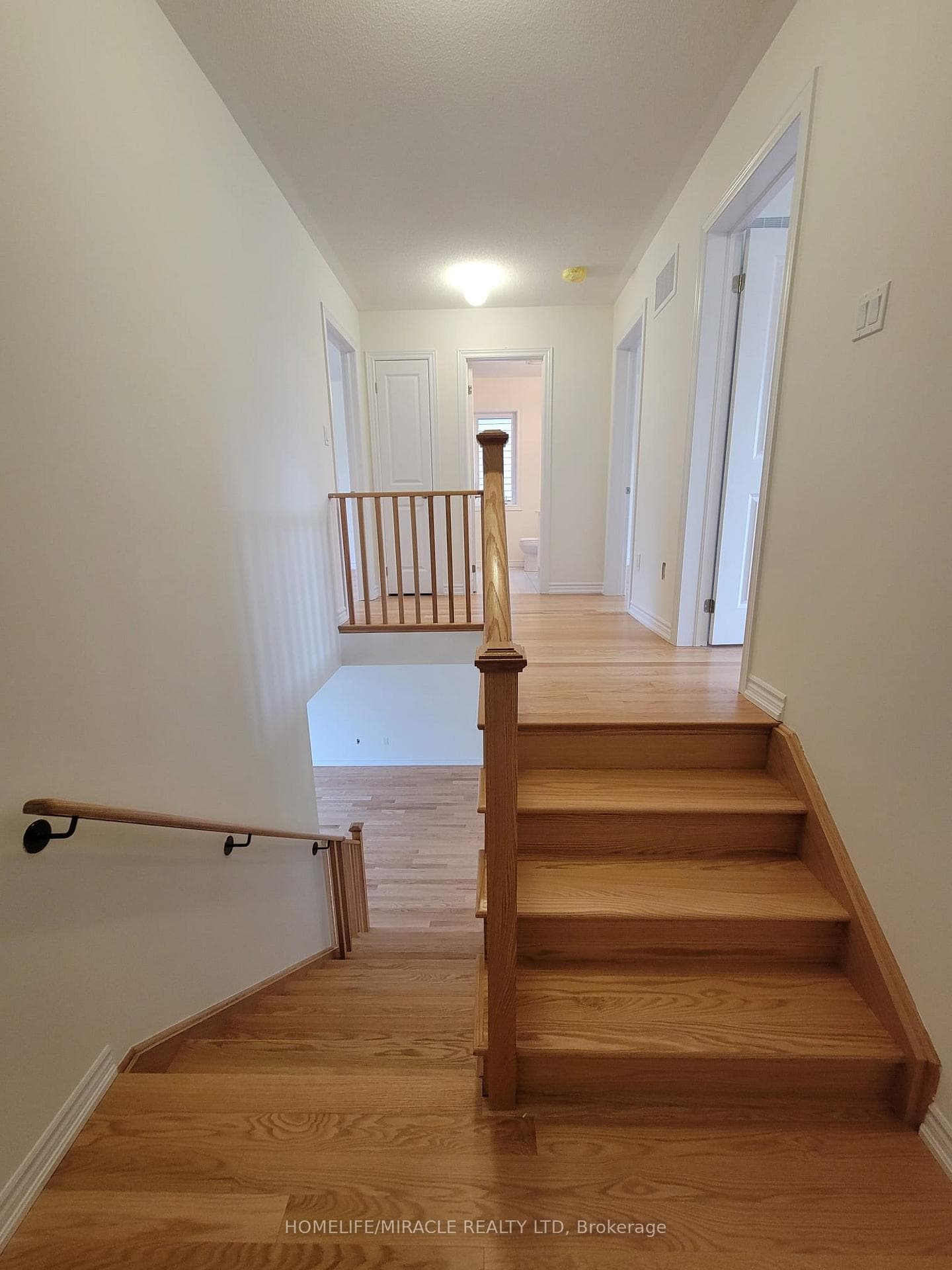 37 Durham Avenue photo 12