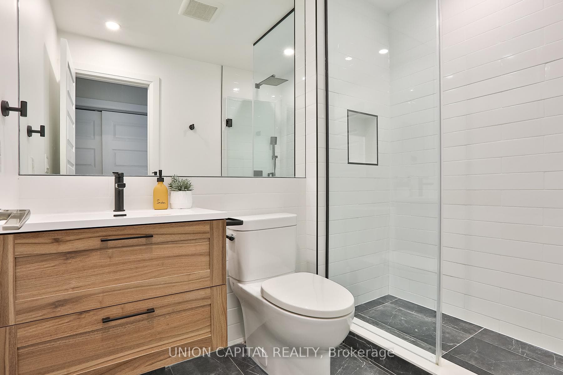 23 Eldora Avenue Unit 109 photo 25