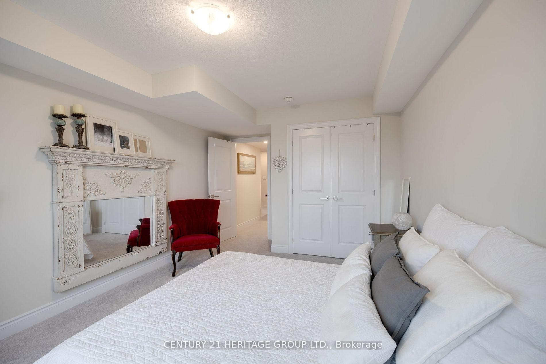 100 Summerhill Drive photo 25