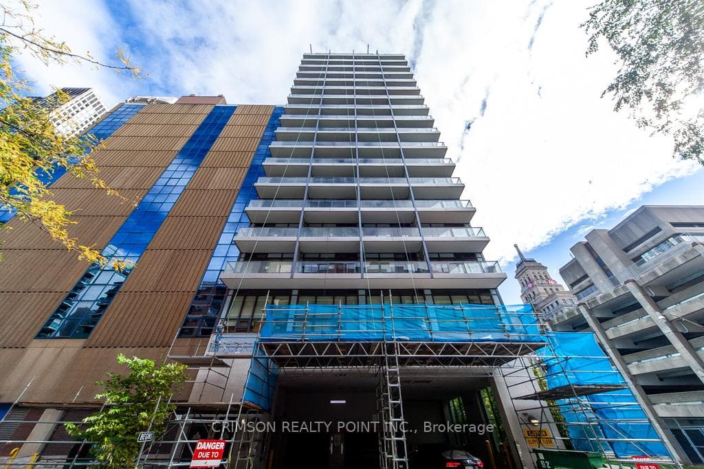 210 Simcoe Street Unit 1614 photo 12