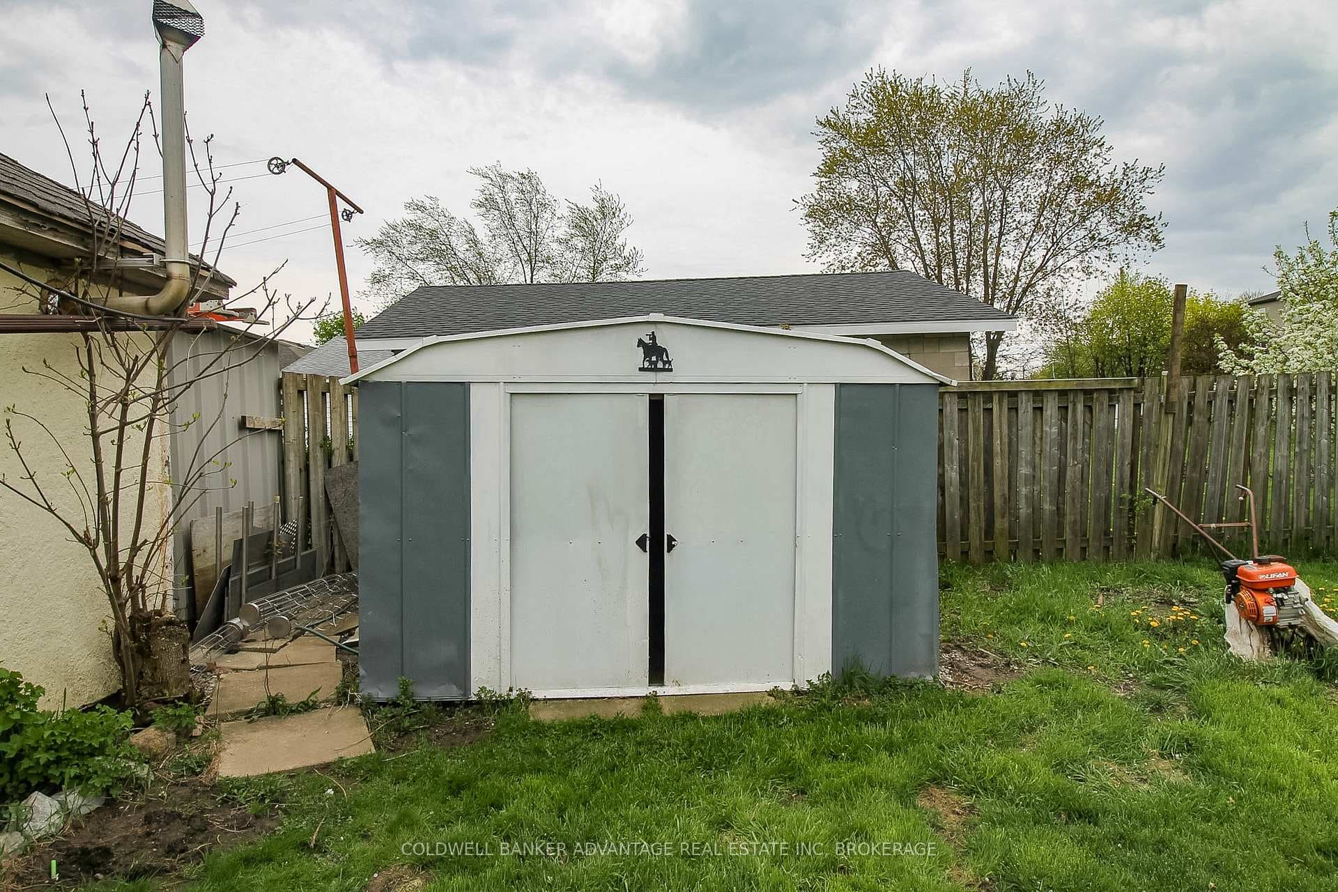 167 GARNER Street photo 38