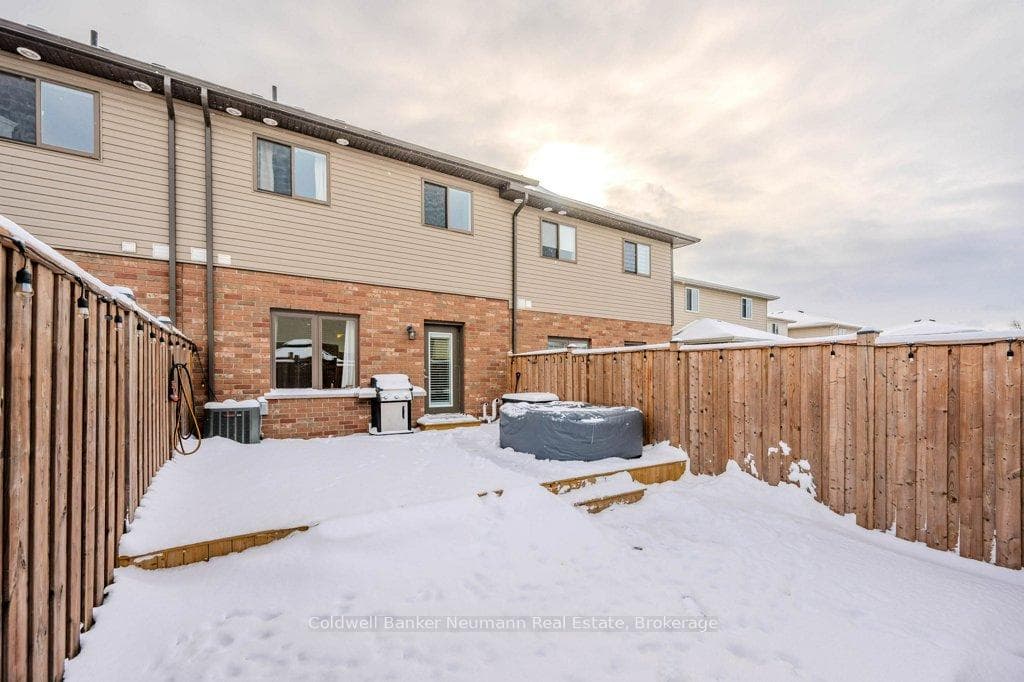 118 Simmonds Drive Unit 2 photo 33