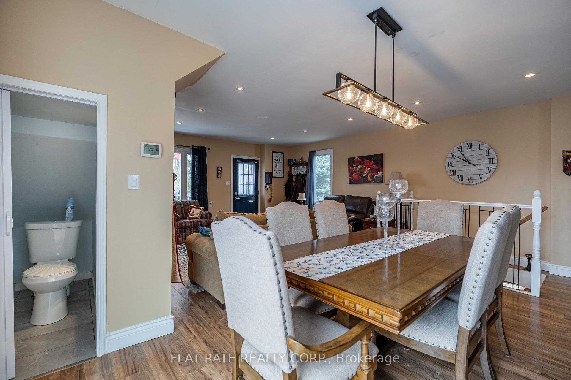 713 Peterborough Avenue photo 13
