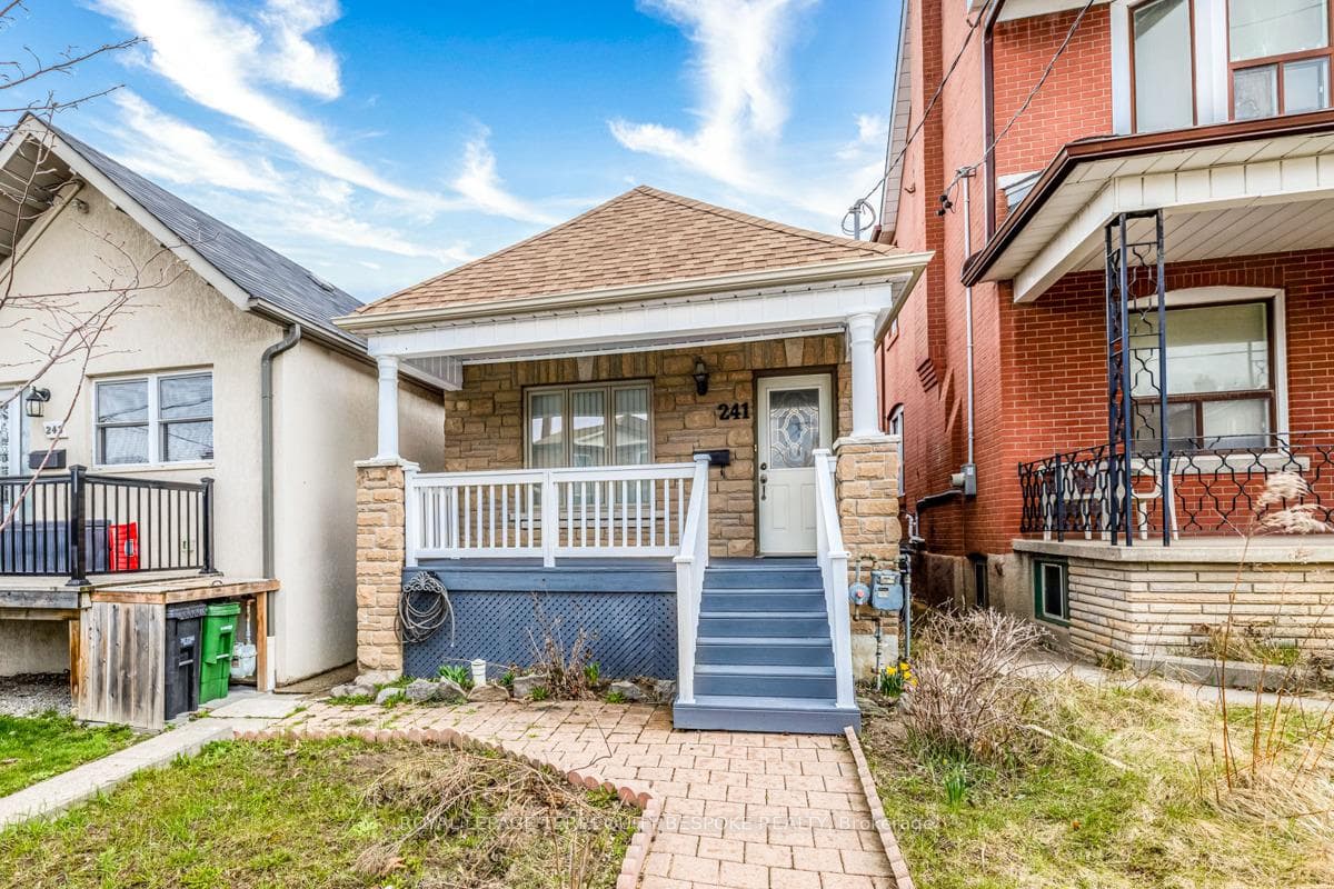 241 Mcroberts Avenue photo 30