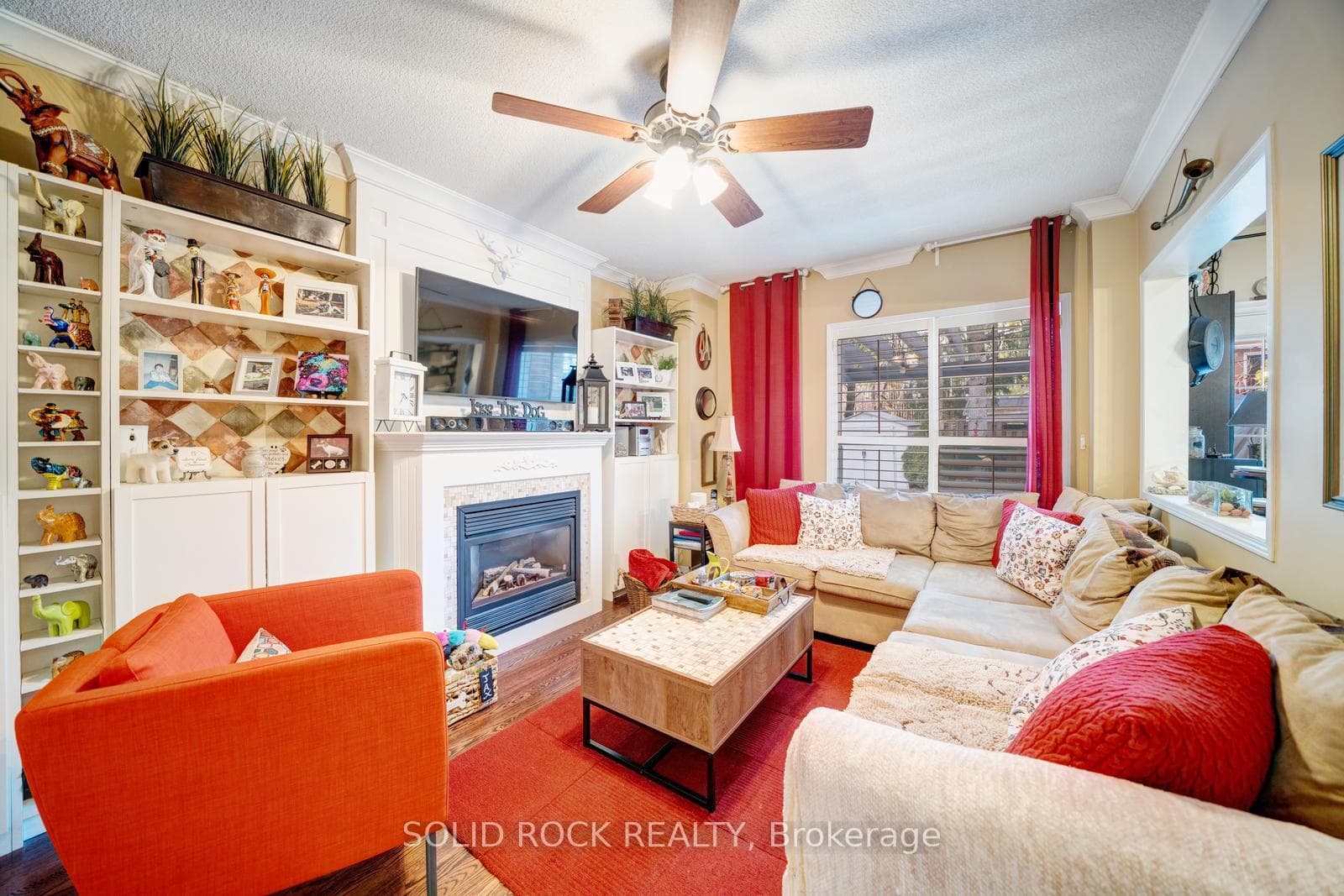 6 Desert View Crescent photo 15
