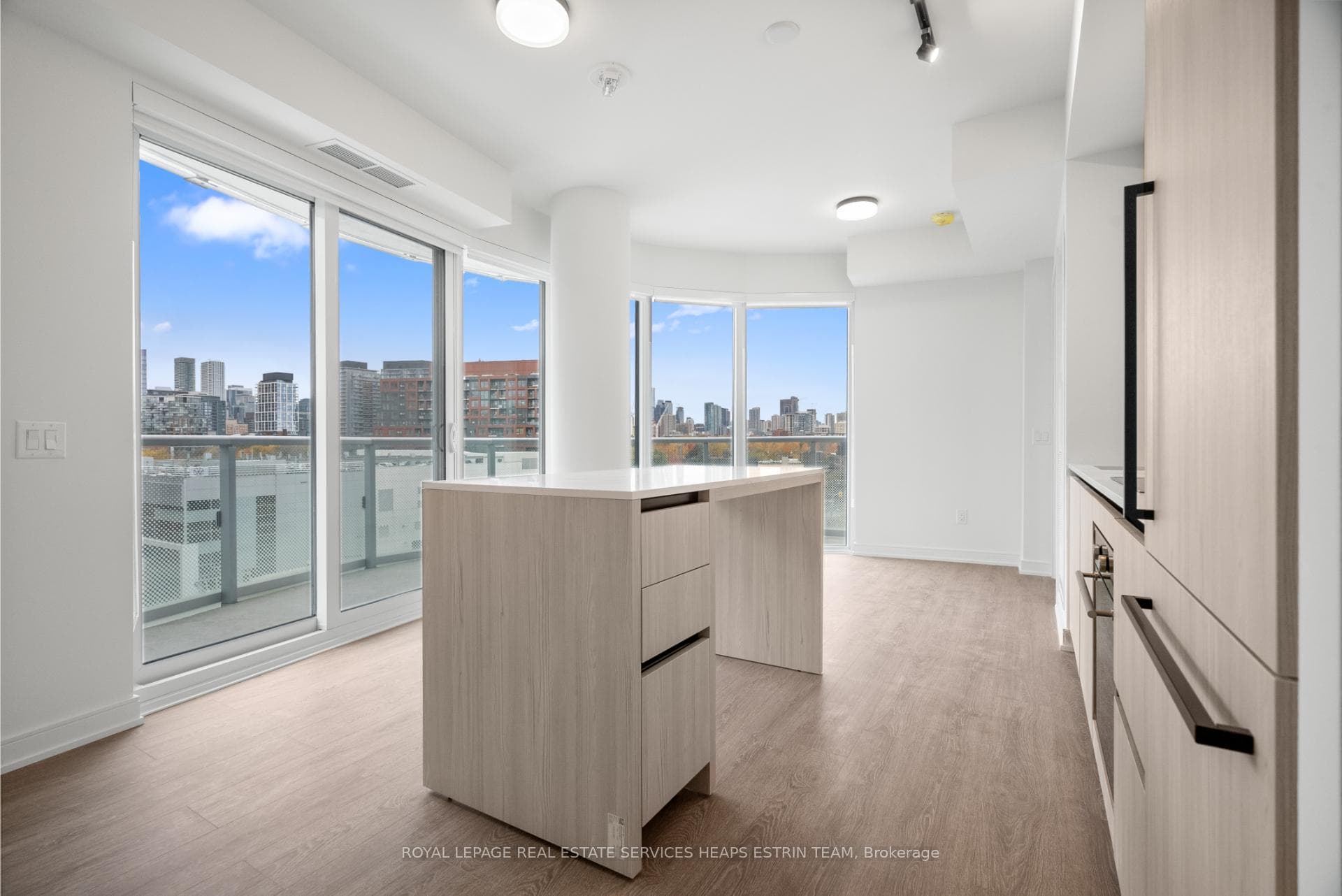 425 Front Street Unit 718 photo 9