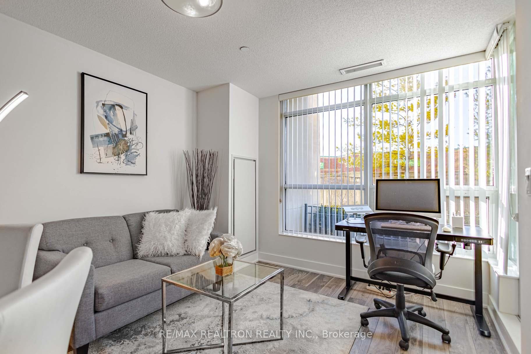 75 Norman Bethune Avenue Unit 110 photo 8