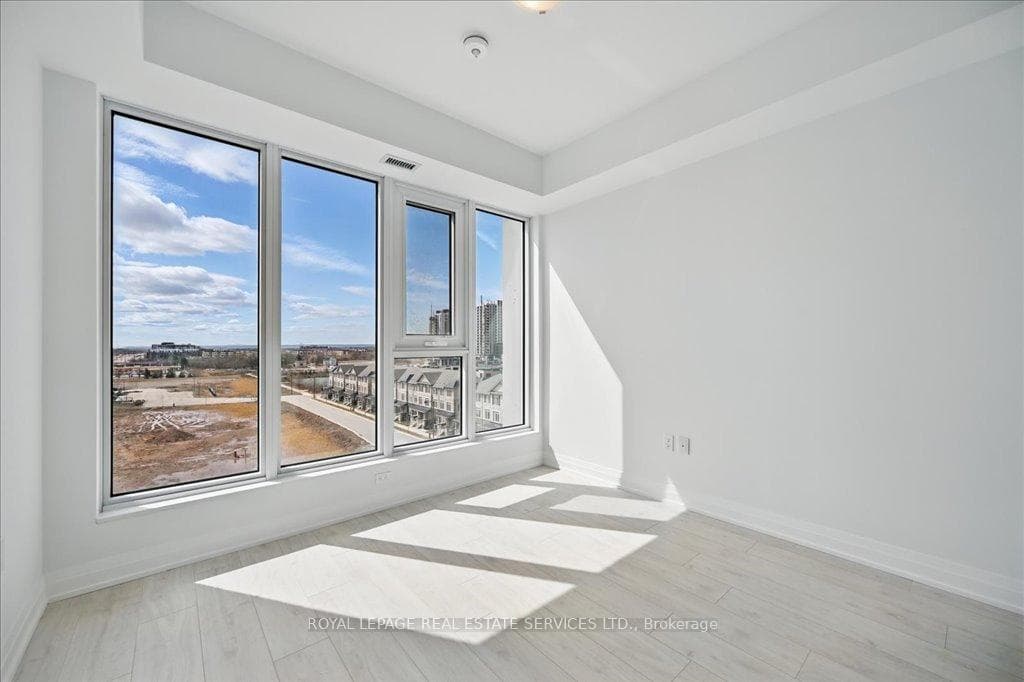 412 Silver Maple Road Unit 618 photo 27