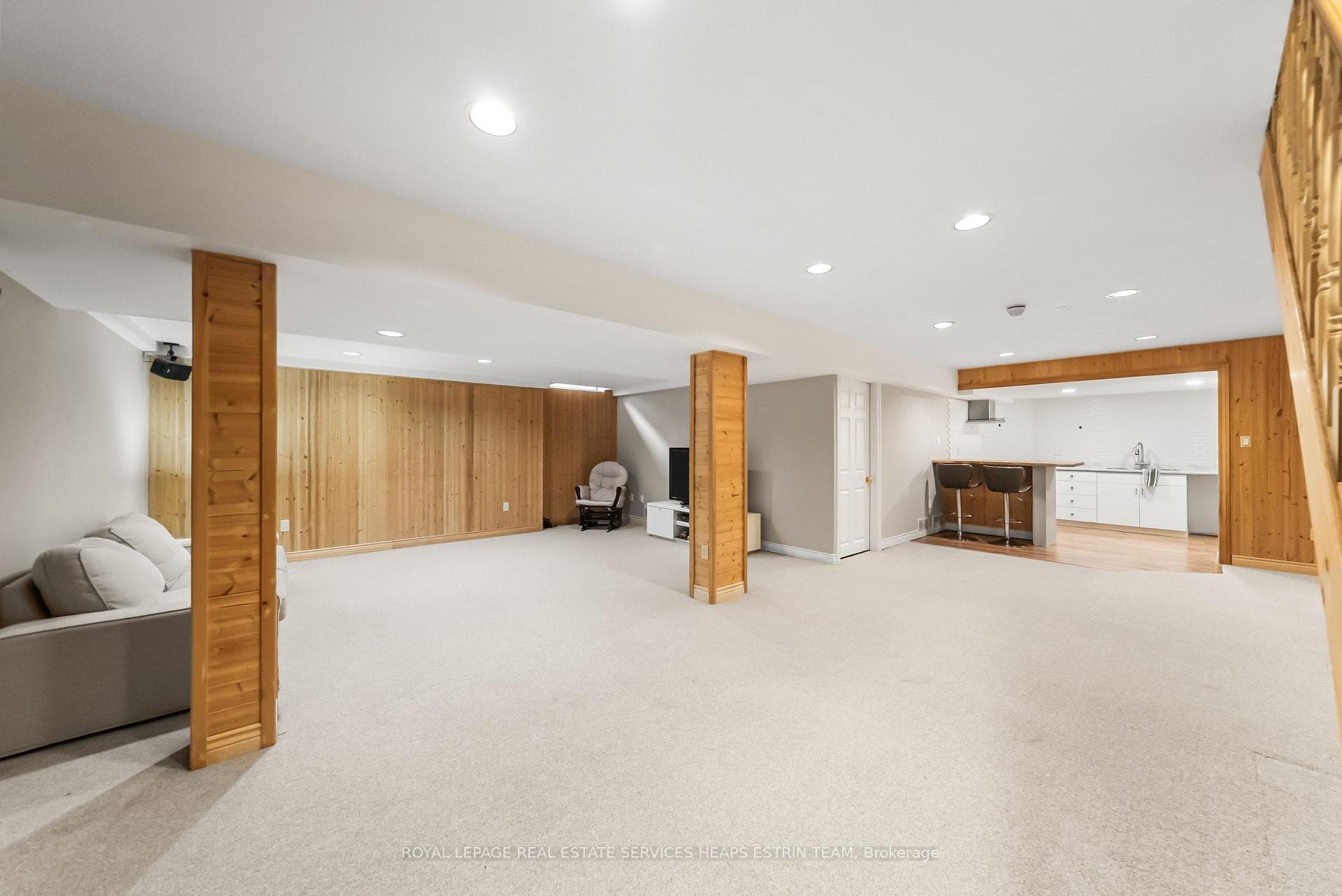 122 Sunnyside Drive photo 32