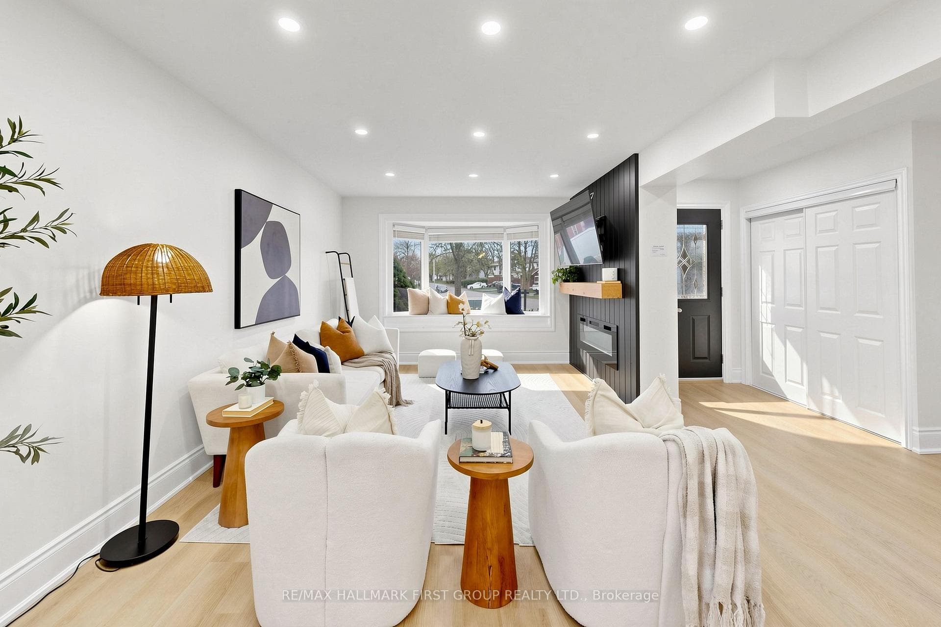 16 Mcfarlane Court photo 3