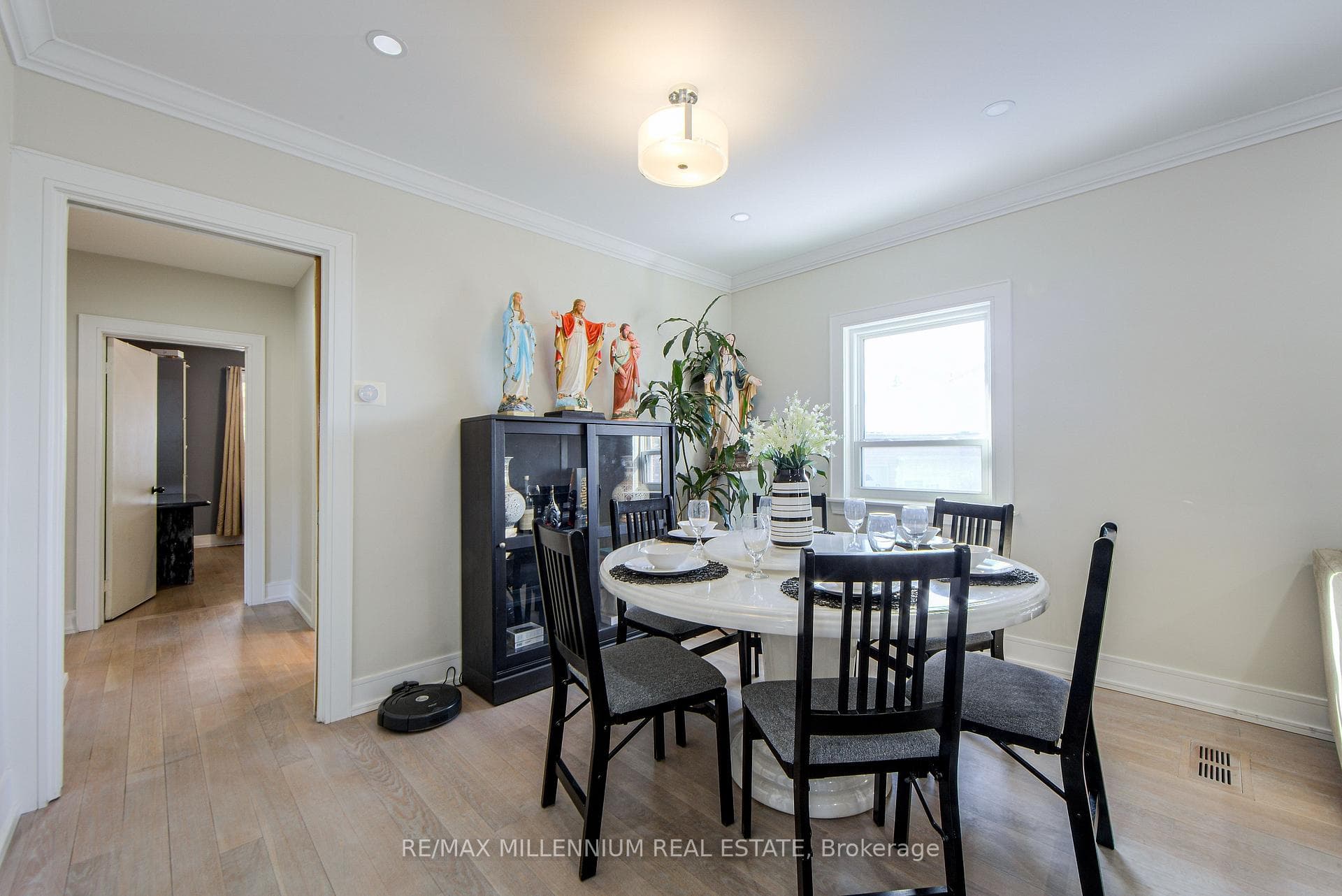 39 Mayall Avenue photo 12