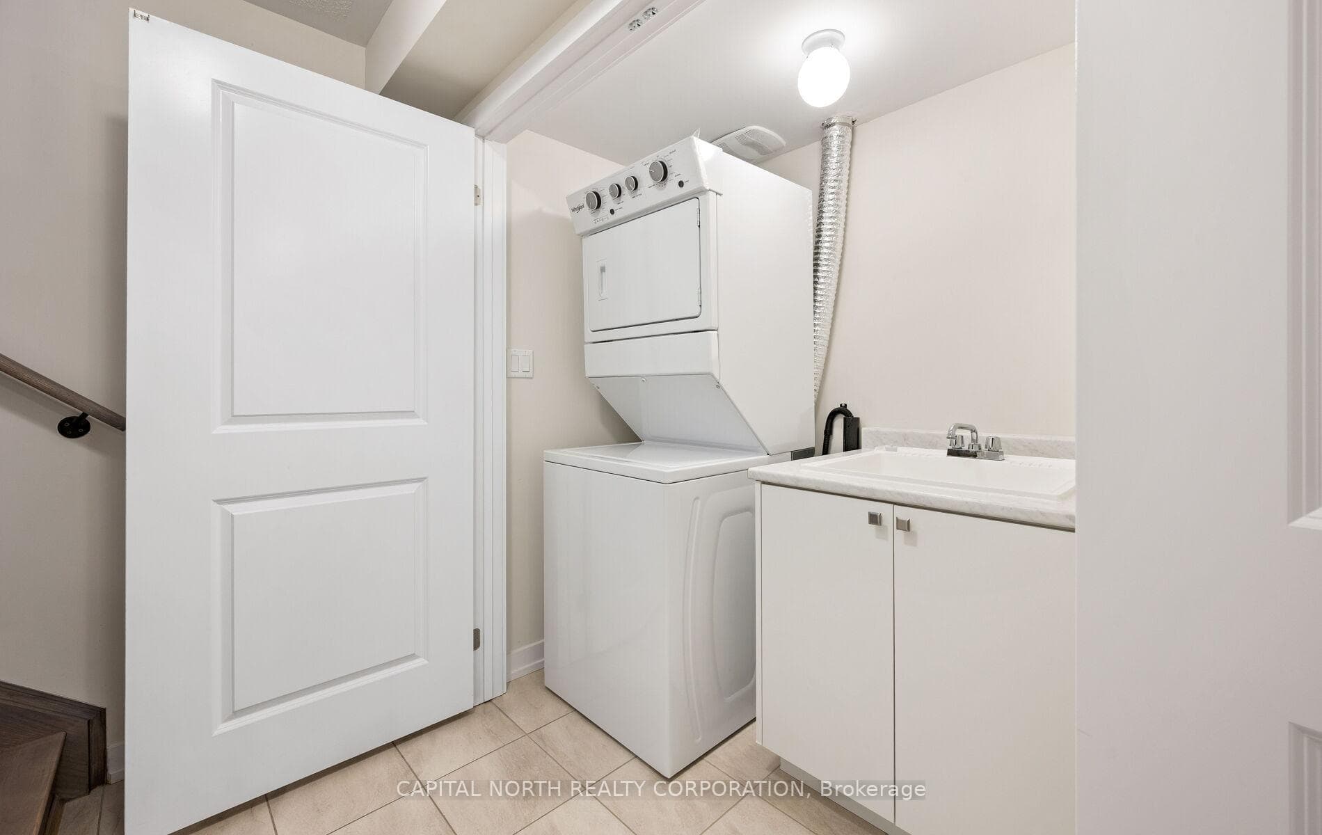 33 Kintall Way photo 5