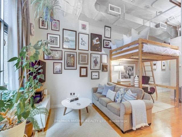 477 Richmond Street Unit 404 photo 8