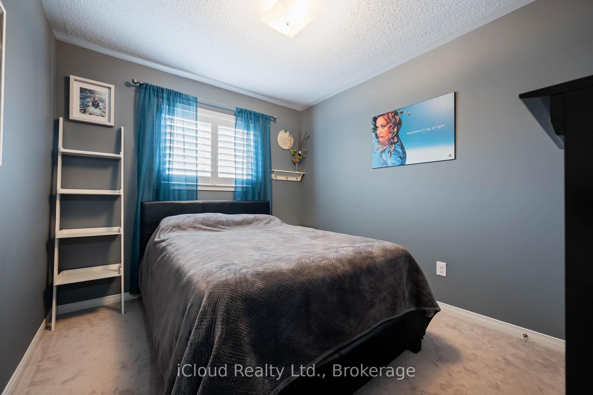 100 Goldham Way photo 24