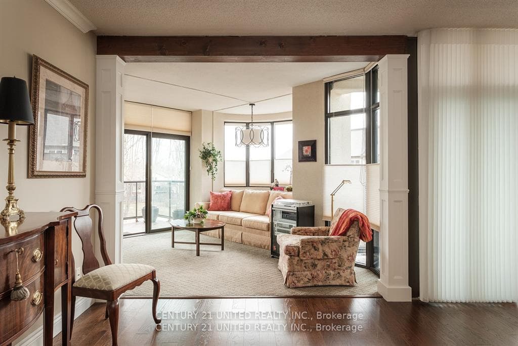 1818 Cherryhill Road Unit 301 photo 12