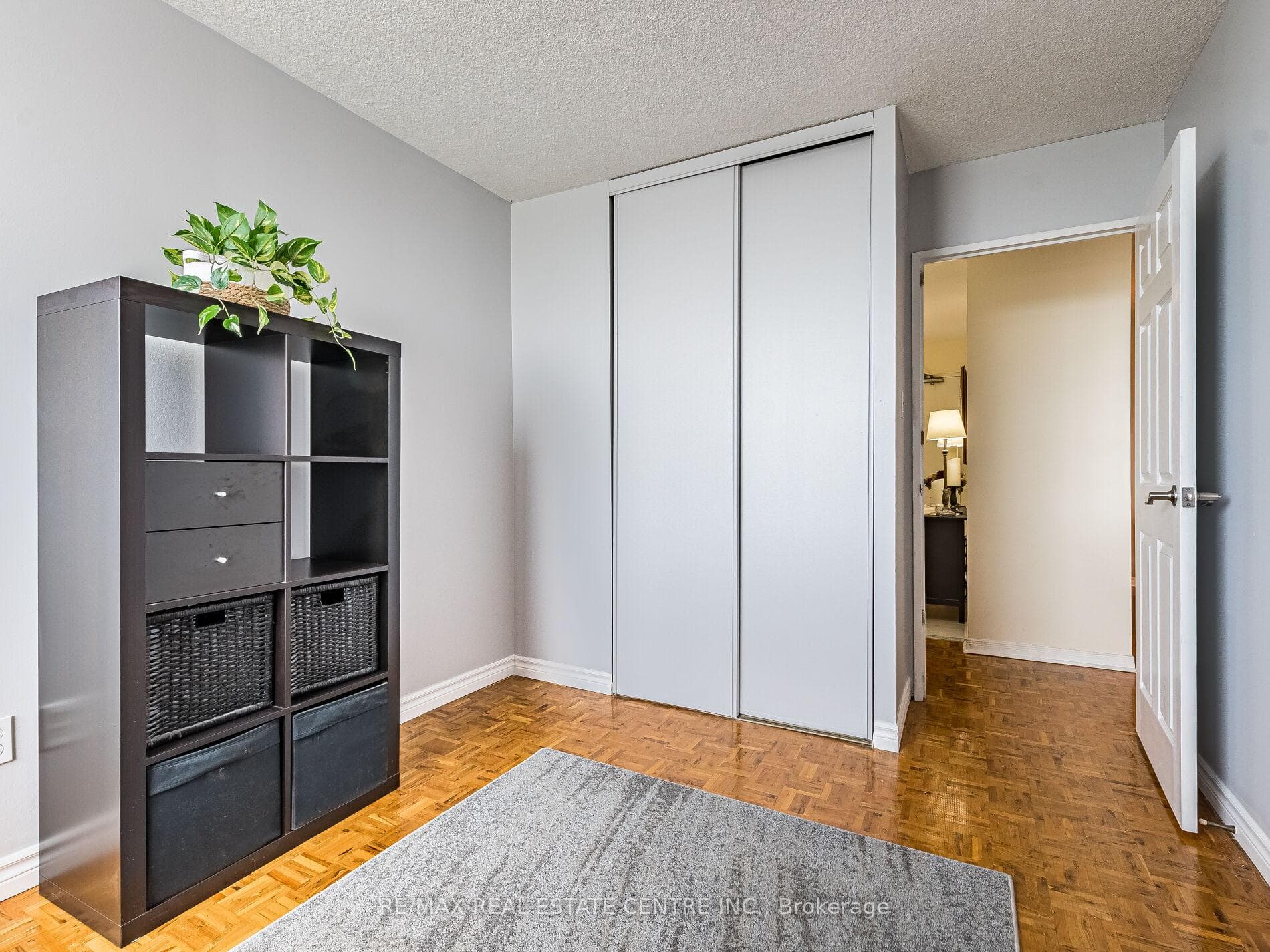 3rd bedroom with double closet