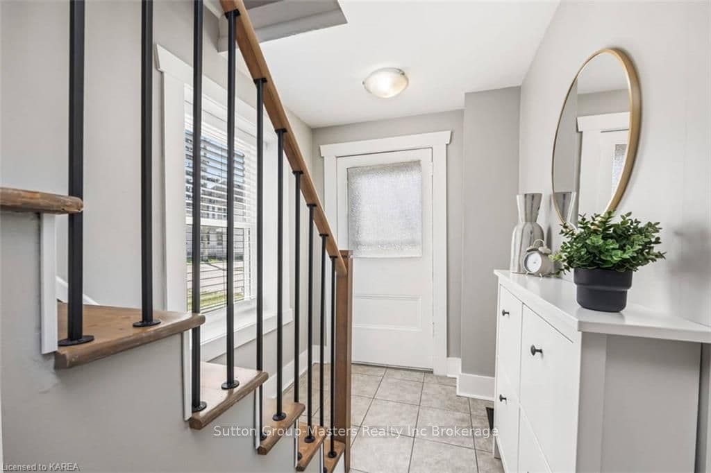 259 CHARLES Street photo 5