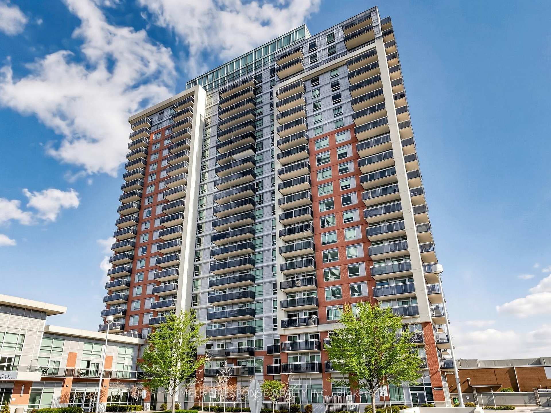 215 QUEEN Street Unit 225 photo 2