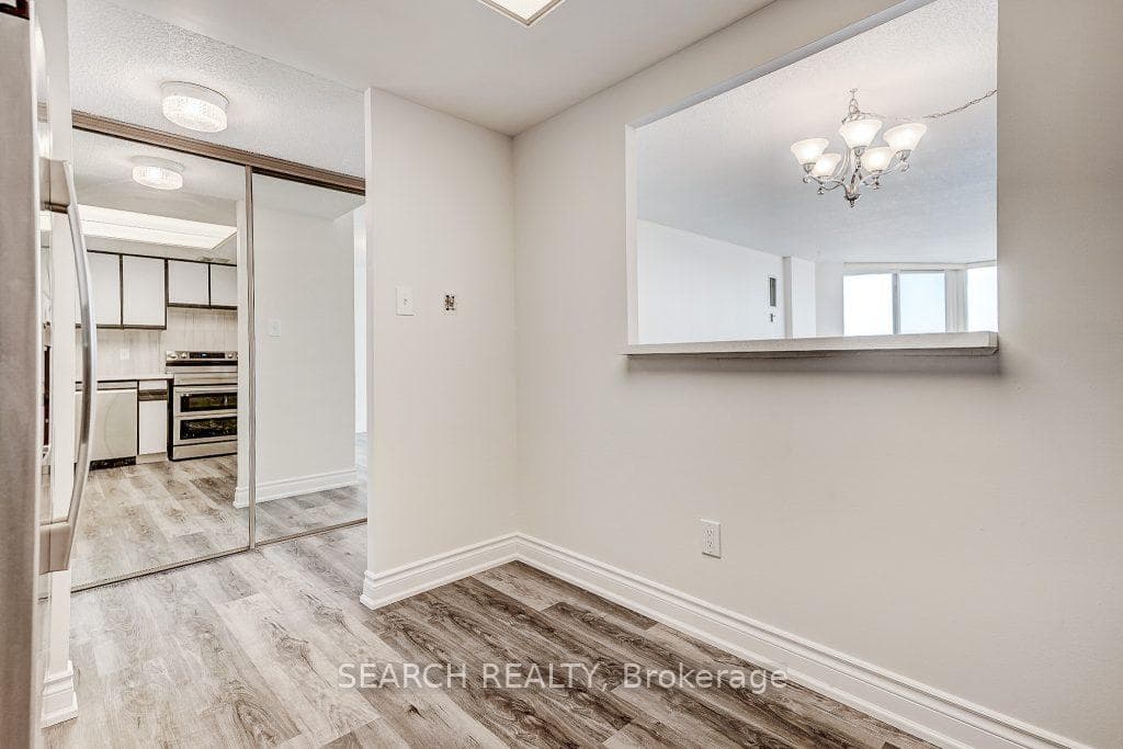 10 Dean Park Road Unit 1008 photo 11