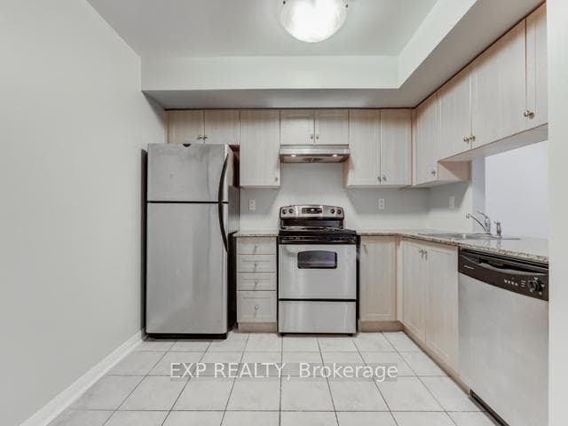 18 Laidlaw Street Unit 1017 photo 10