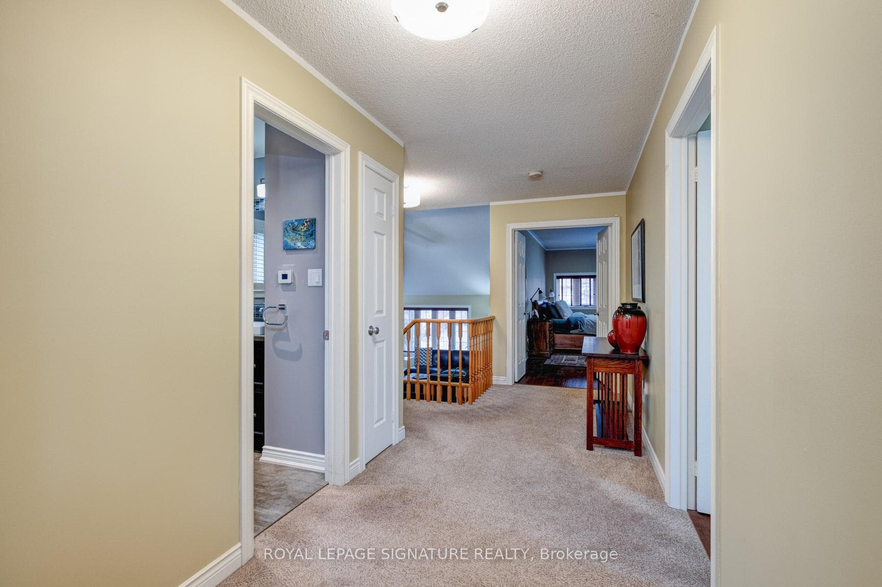 62 Mortimer Crescent photo 32