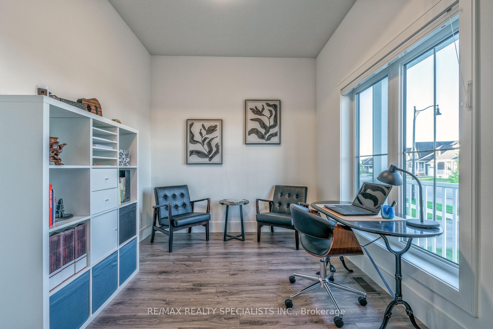 Bright Front office