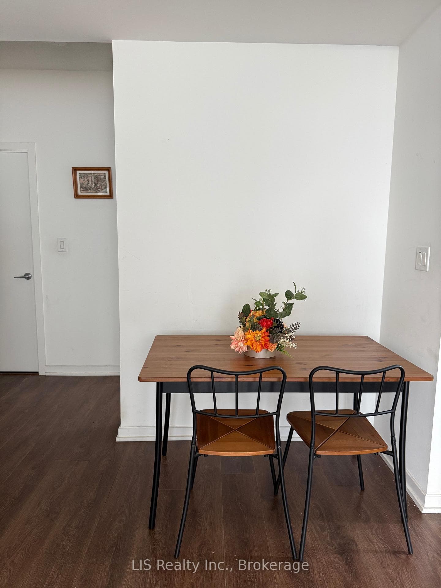 62 Forest Manor Road Unit 605 photo 11