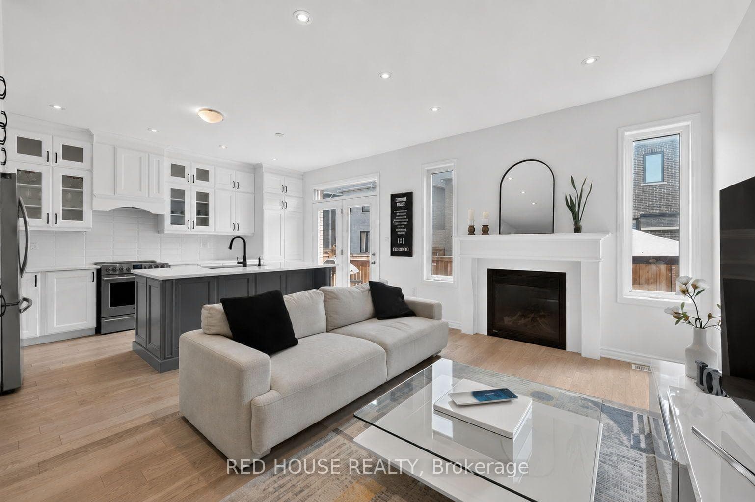 1262 Trudeau Drive photo 10