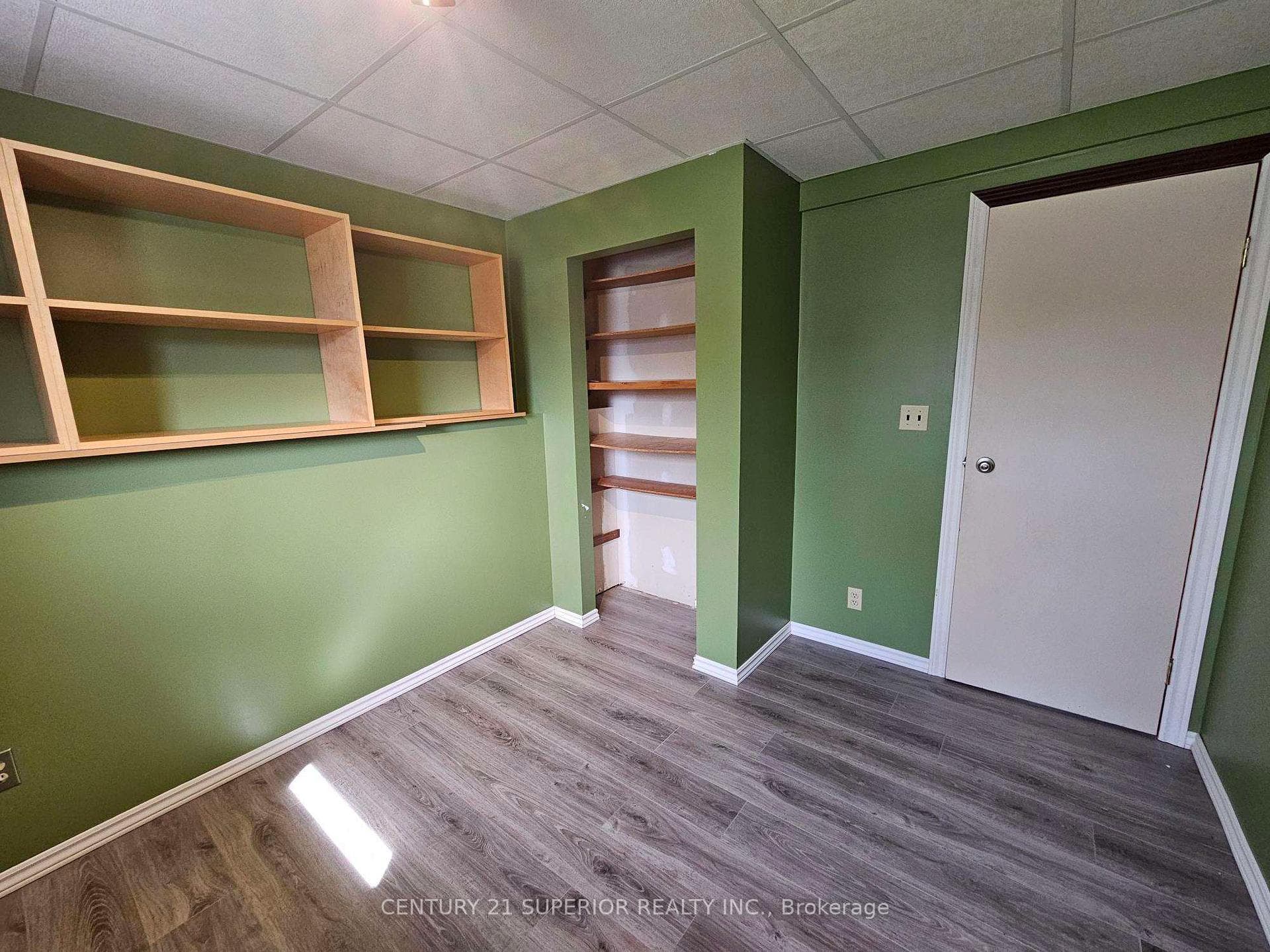 33 Godfrey Drive photo 28