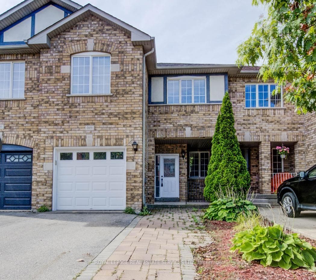 2431 Newcastle Crescent photo 1