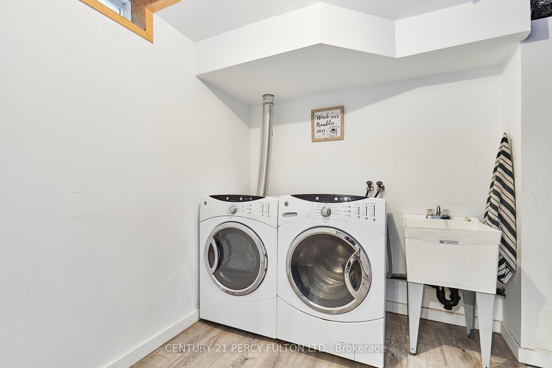 48 Bettina Place photo 25