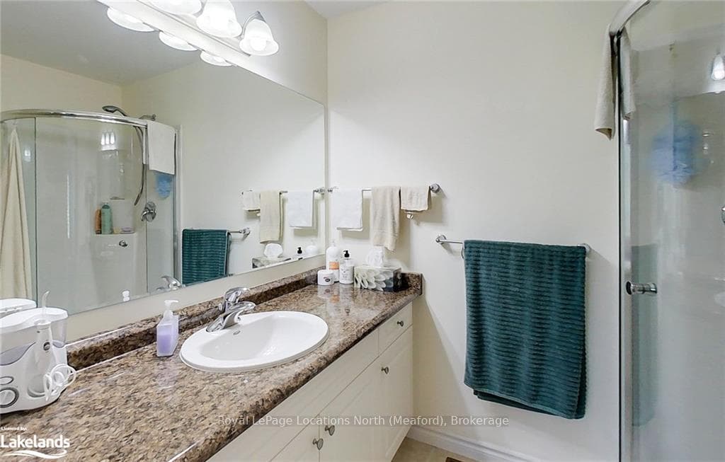 8 RUSSETT Drive photo 24