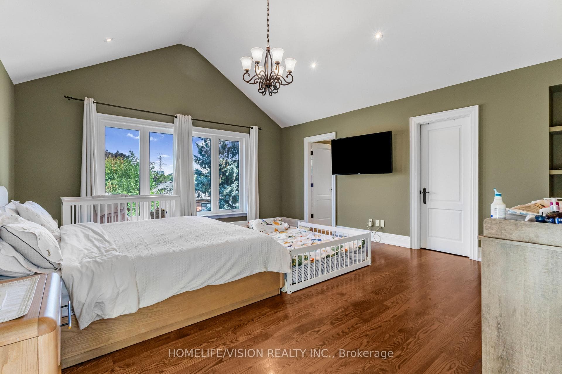 80 North Heights Road photo 16