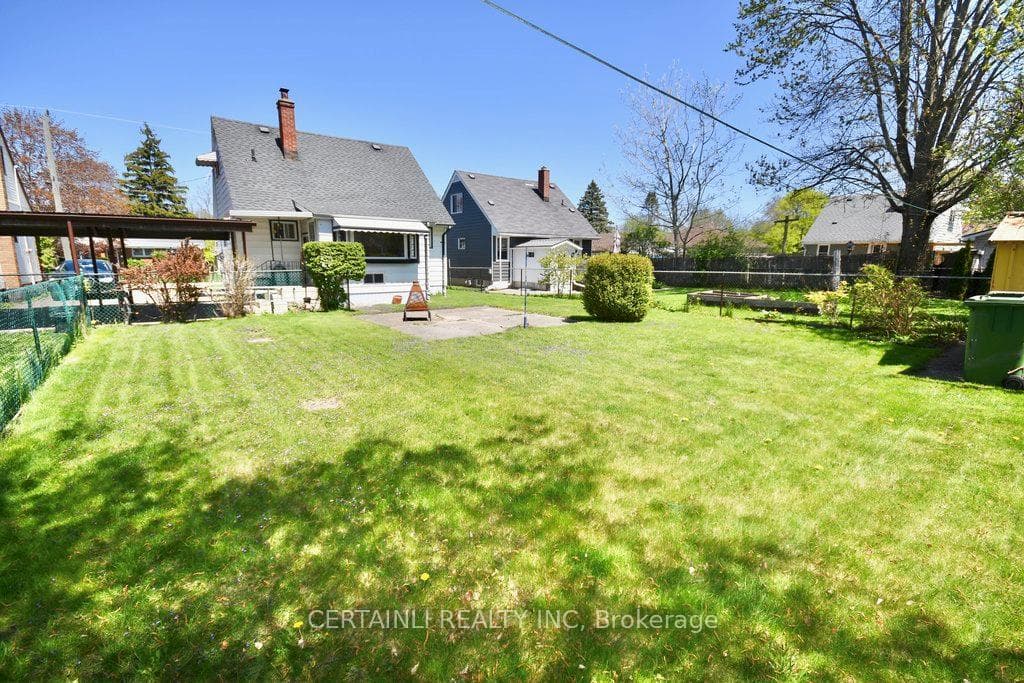 27 Dunkirk Drive photo 39