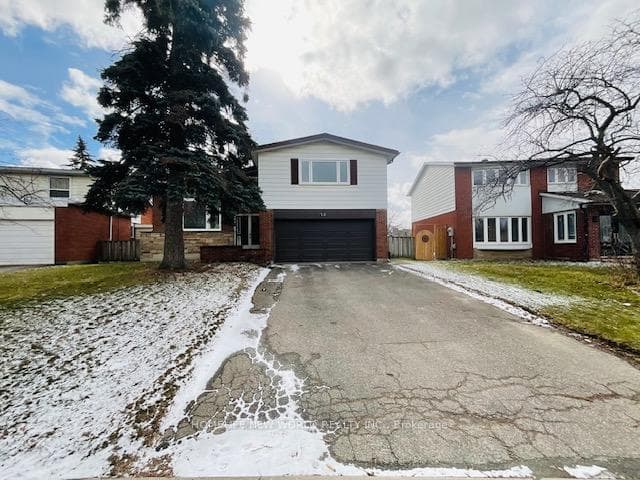 73 Invergordon Avenue Unit Lower&B photo 1