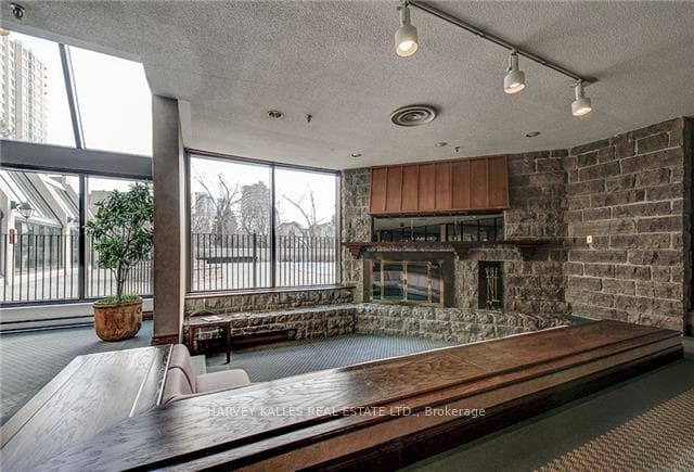5444 Yonge Street Unit 1010 photo 18