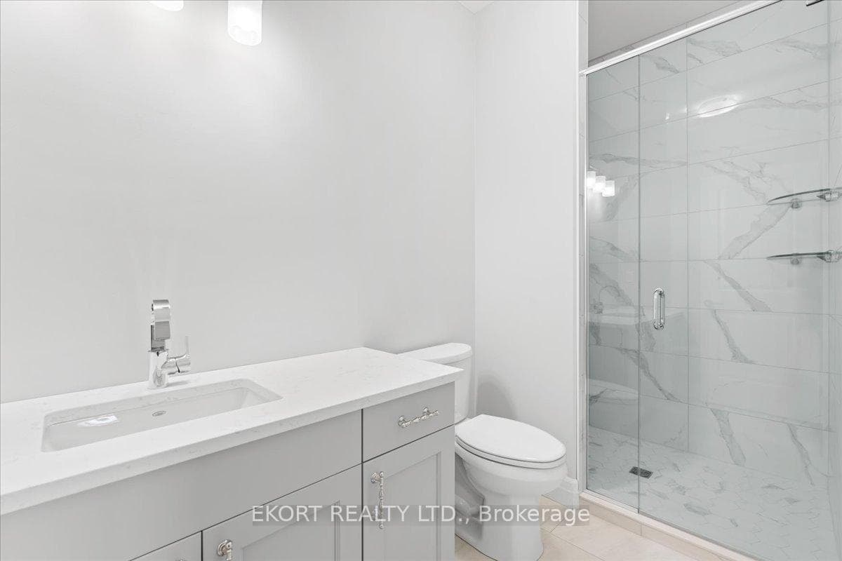 Primary Bedroom - Ensuite Bathroom