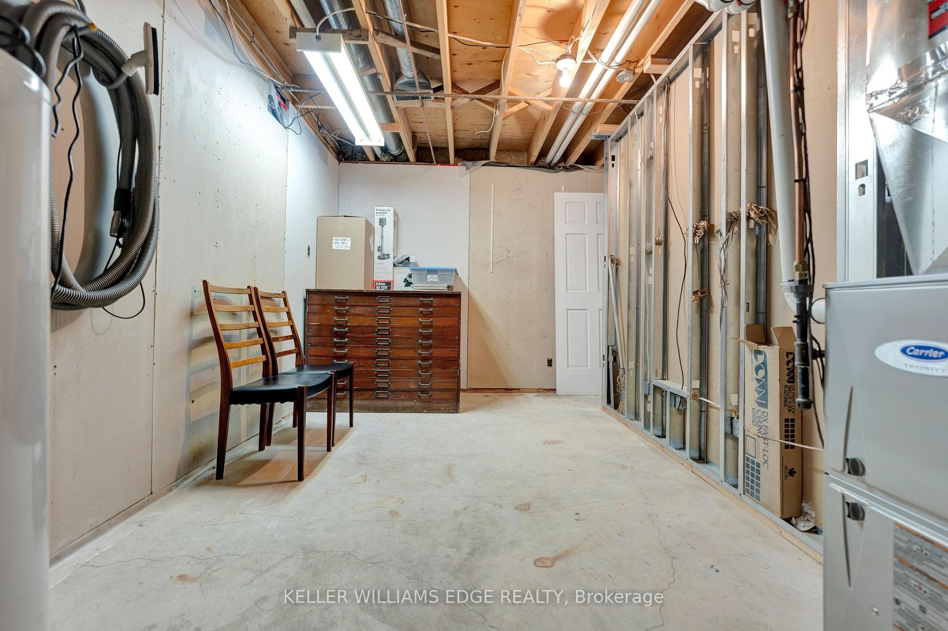 1062 Guyatt Road photo 32