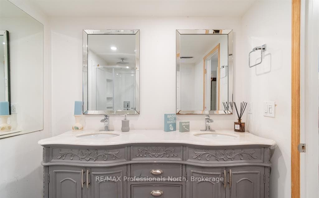 899 KATRINE Road photo 22