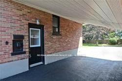607 Stevenson Road photo 3