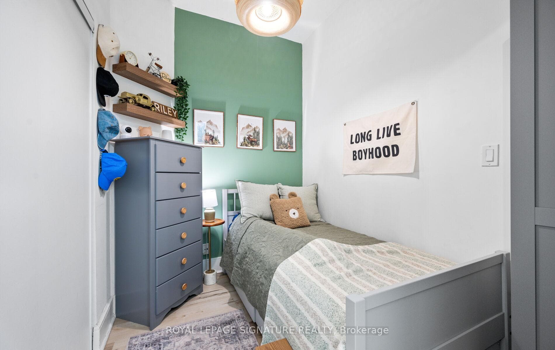 80 Absolute Avenue Unit 104 photo 27