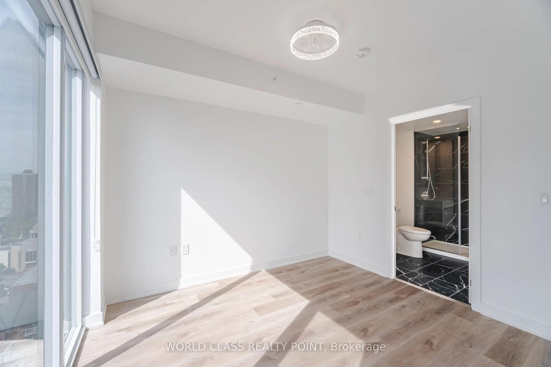 370 Martha st Street Unit 1407 photo 14